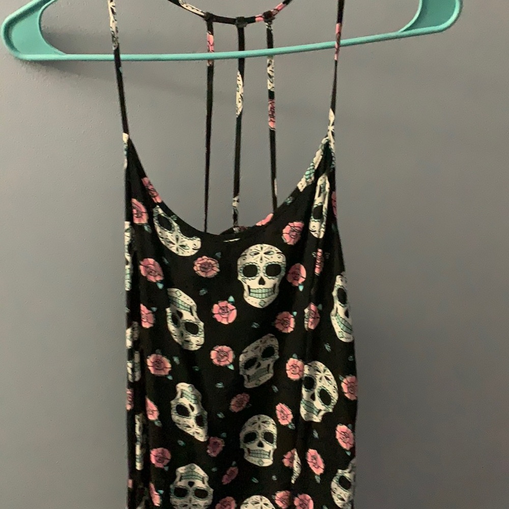 No boundaries skull tank top